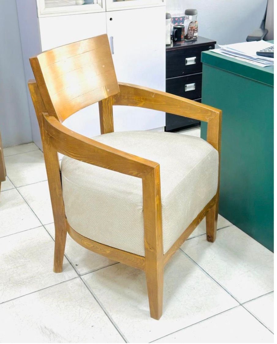 Chair_08